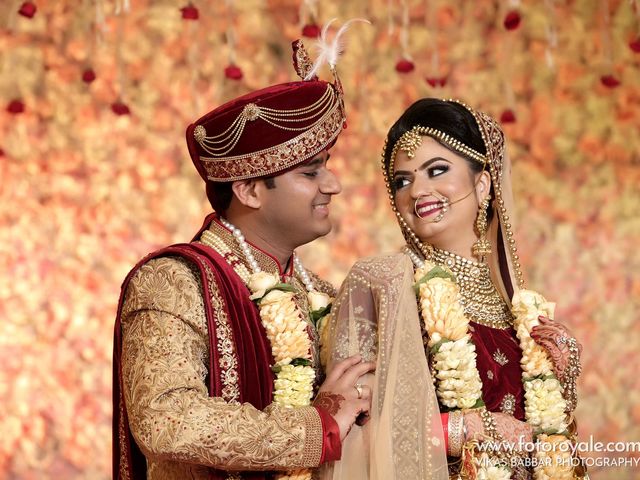 Dhruvika and Ayush&apos;s wedding in Ghaziabad, Delhi NCR 31