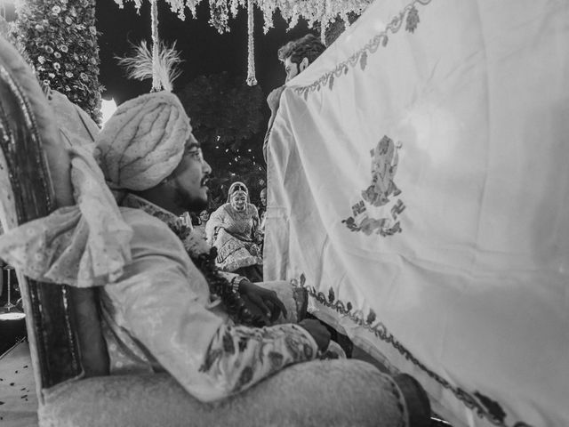 Keyuri and Brijesh&apos;s wedding in Vadodara, Gujarat 55