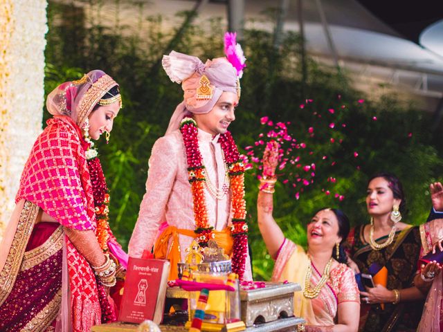 Resham and Rohan&apos;s wedding in Mumbai, Maharashtra 32