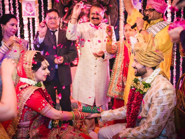 Shweta and Hiten&apos;s wedding in Mumbai, Maharashtra 21