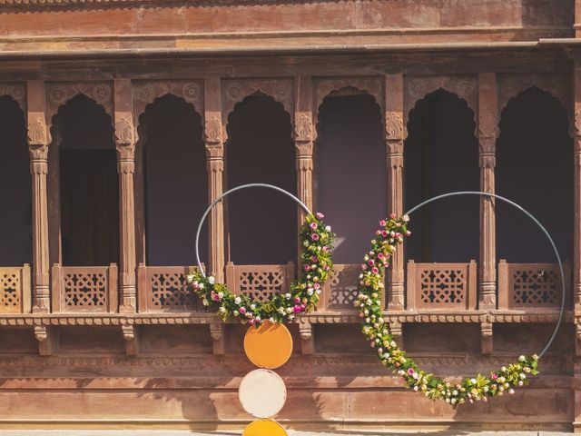 Siddhant and Malvika&apos;s wedding in Bikaner, Rajasthan 71