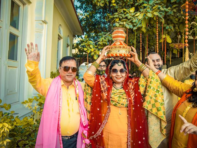 Aastha and Kunal&apos;s wedding in Ramgarh, Jharkhand 44