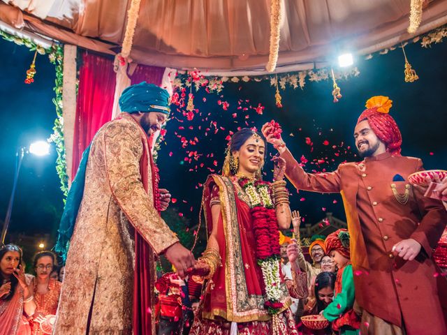 Bhumi and Sagar&apos;s wedding in Rajkot, Gujarat 36