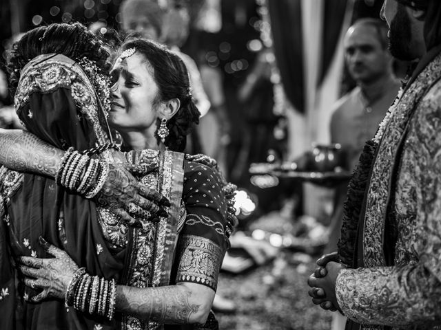 Bhumi and Sagar&apos;s wedding in Rajkot, Gujarat 41