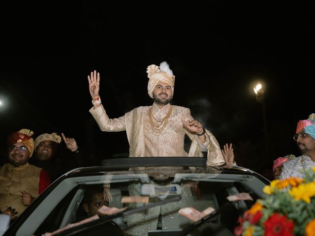 Gaurav and Pooja&apos;s wedding in Gandhinagar, Gujarat 72