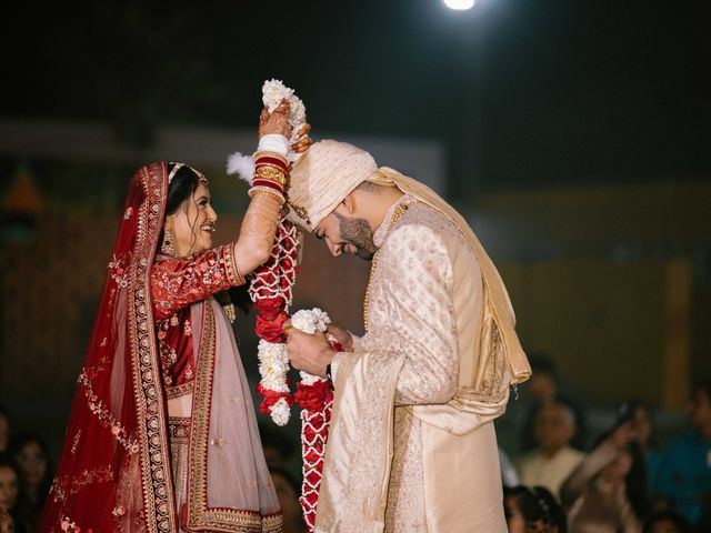 Gaurav and Pooja&apos;s wedding in Gandhinagar, Gujarat 87