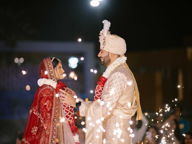 Gaurav and Pooja&apos;s wedding in Gandhinagar, Gujarat 89