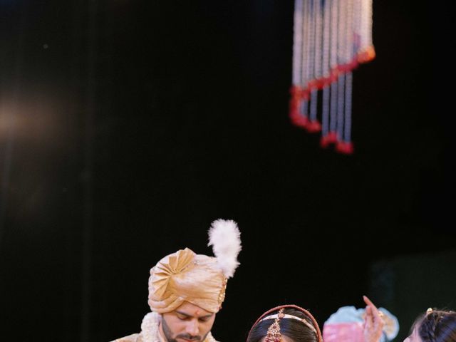 Gaurav and Pooja&apos;s wedding in Gandhinagar, Gujarat 106