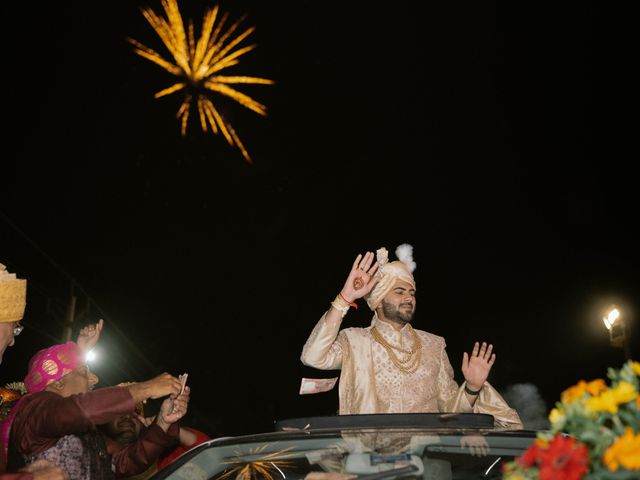 Gaurav and Pooja&apos;s wedding in Gandhinagar, Gujarat 73