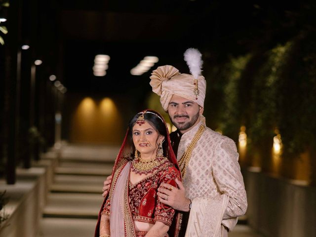 Gaurav and Pooja&apos;s wedding in Gandhinagar, Gujarat 83