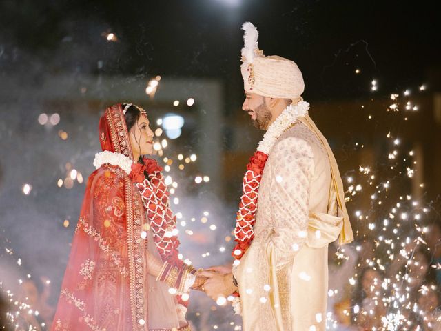Gaurav and Pooja&apos;s wedding in Gandhinagar, Gujarat 92