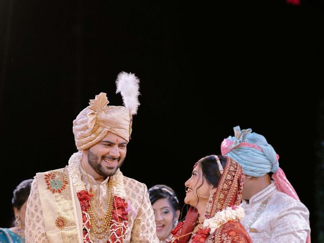 Gaurav and Pooja&apos;s wedding in Gandhinagar, Gujarat 106