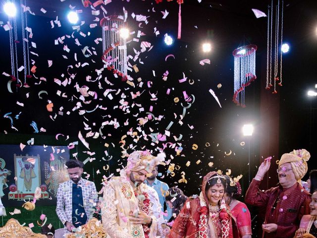 Gaurav and Pooja&apos;s wedding in Gandhinagar, Gujarat 121