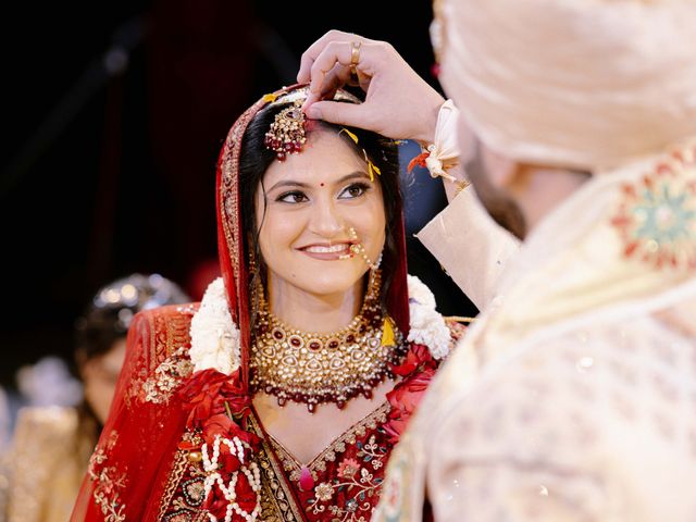 Gaurav and Pooja&apos;s wedding in Gandhinagar, Gujarat 124