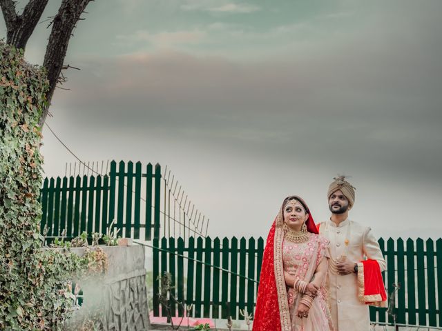 Heena and Naveen&apos;s wedding in Solan, Himachal Pradesh 24