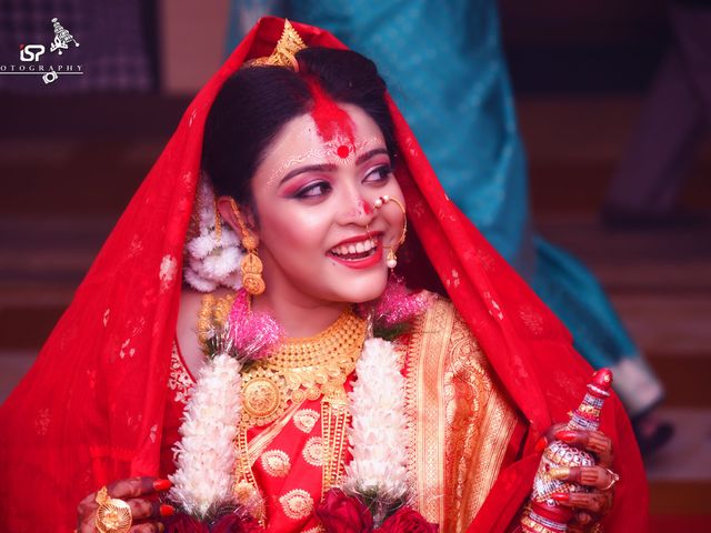 Nilanjana and Debmalya&apos;s wedding in Kolkata, West Bengal 13