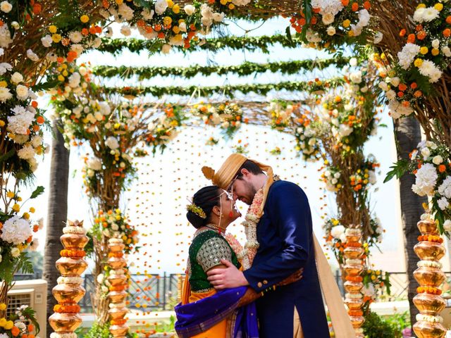 Mitali and Chris&apos;s wedding in Mumbai, Maharashtra 27