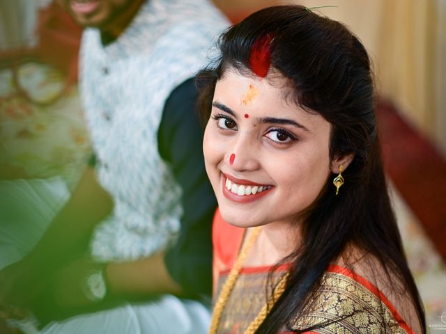 Subhasri and Arijit's wedding in North 24 Parganas, West Bengal 51