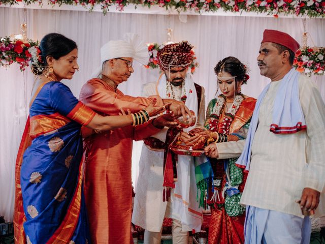 Vaishnavi and Ajinkya&apos;s wedding in Kolhapur, Maharashtra 13