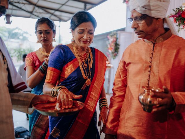 Vaishnavi and Ajinkya&apos;s wedding in Kolhapur, Maharashtra 14