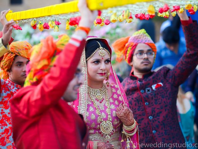 Sonali and Varun&apos;s wedding in Alwar, Rajasthan 27