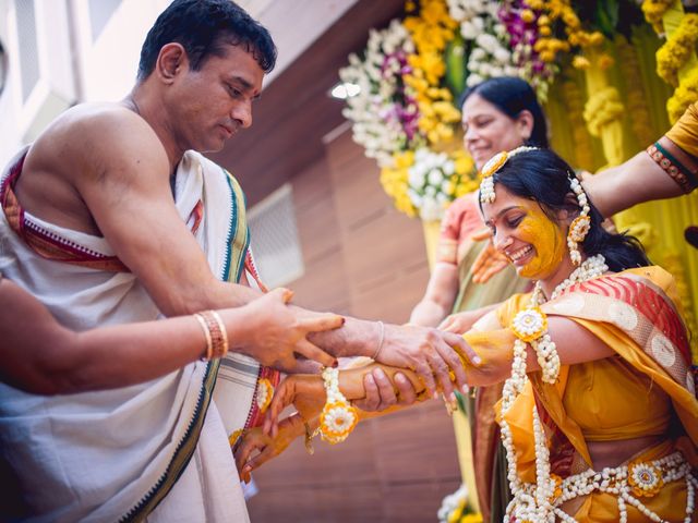 Sri Lakshmi and Karthik&apos;s wedding in Bangalore, Karnataka 4