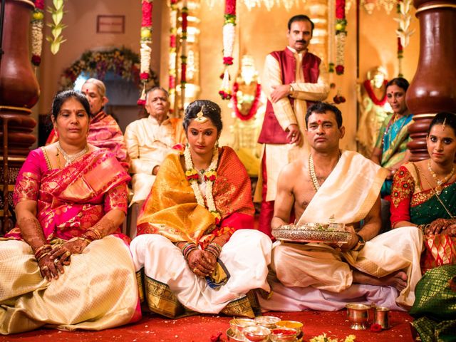 Sri Lakshmi and Karthik&apos;s wedding in Bangalore, Karnataka 17