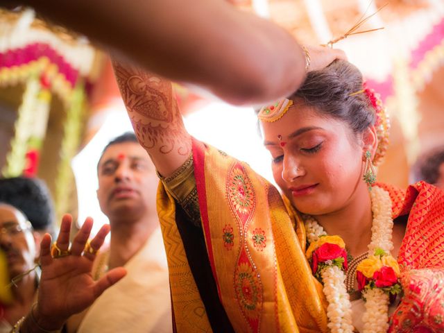 Sri Lakshmi and Karthik&apos;s wedding in Bangalore, Karnataka 28