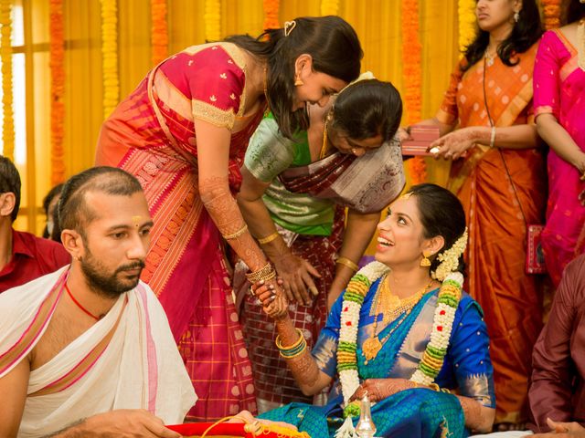 Lakshmi and Akshy&apos;s wedding in Chennai, Tamil Nadu 28