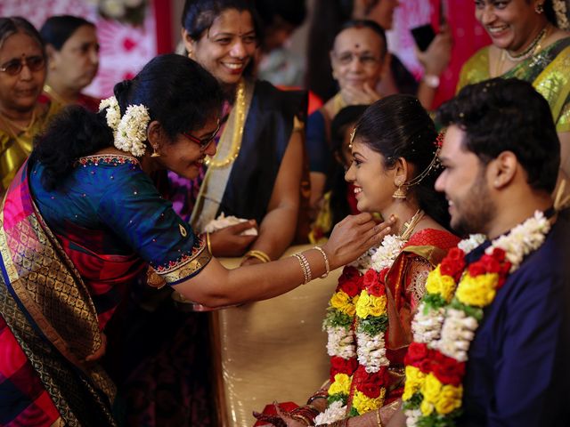 Vishaka and Srikanth&apos;s wedding in Thanjavur, Tamil Nadu 13