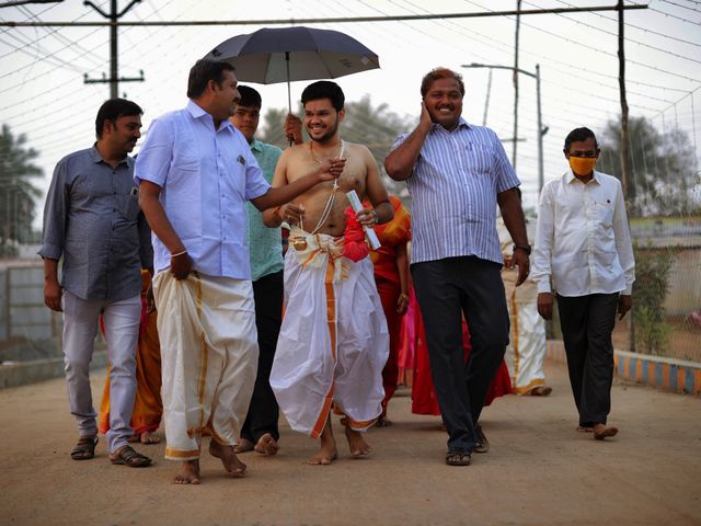 Vishaka and Srikanth&apos;s wedding in Thanjavur, Tamil Nadu 57