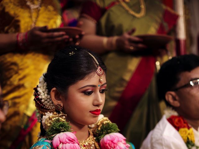 Vishaka and Srikanth&apos;s wedding in Thanjavur, Tamil Nadu 60