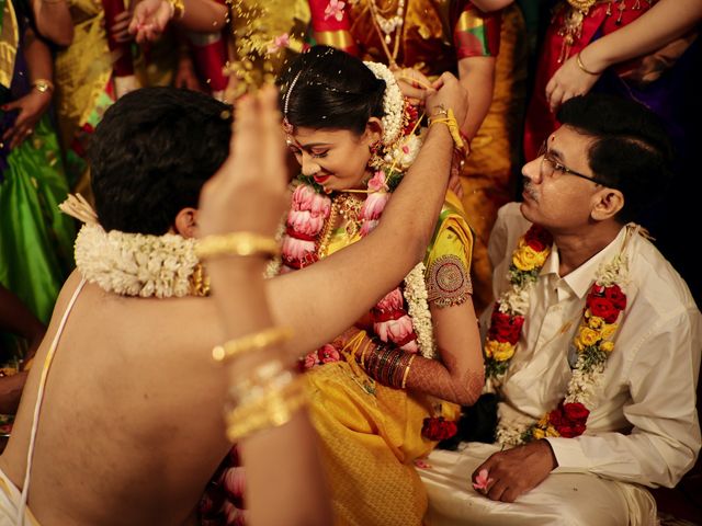 Vishaka and Srikanth&apos;s wedding in Thanjavur, Tamil Nadu 73