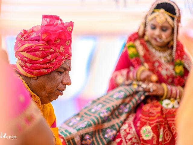 kishor and pooja&apos;s wedding in Ahmednagar, Maharashtra 172