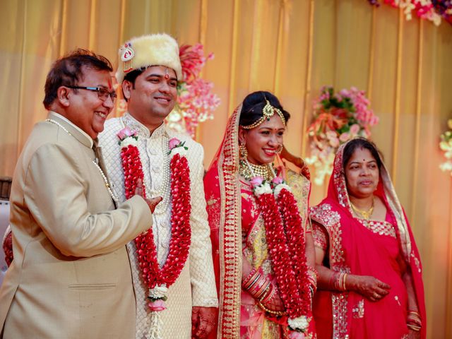 Aanchal and Piyush&apos;s wedding in Nashik, Maharashtra 13