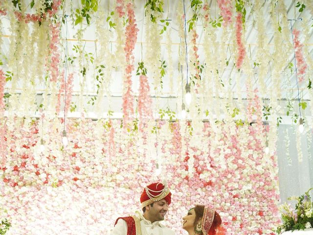 Divy and Amar&apos;s wedding in Lucknow, Uttar Pradesh 36