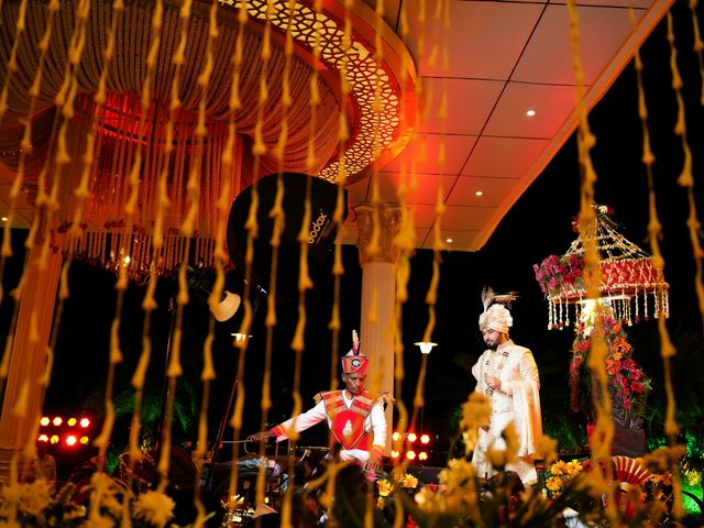 Leena and Kamal&apos;s wedding in Gurgaon, Delhi NCR 31