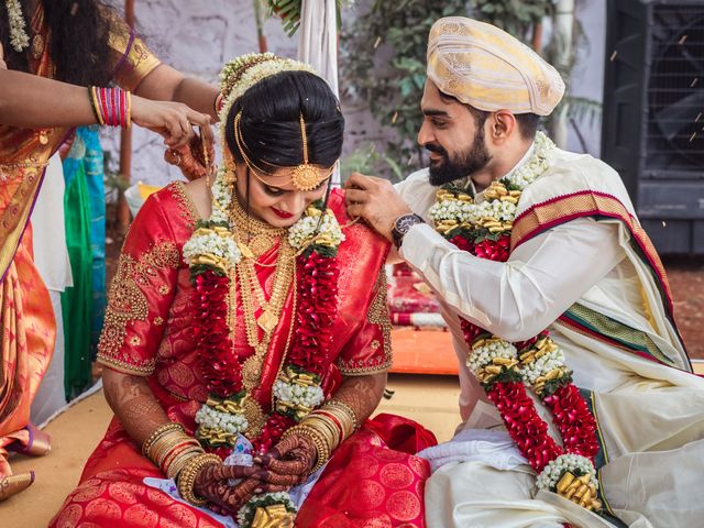 Latish and Latika&apos;s wedding in Mumbai, Maharashtra 27