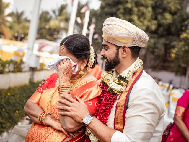 Latish and Latika&apos;s wedding in Mumbai, Maharashtra 32