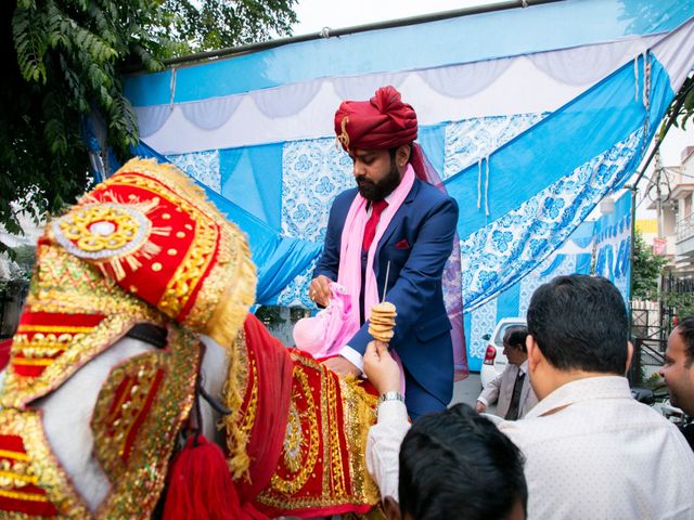 Kanchan and Vipin&apos;s wedding in Meerut, Uttar Pradesh 19
