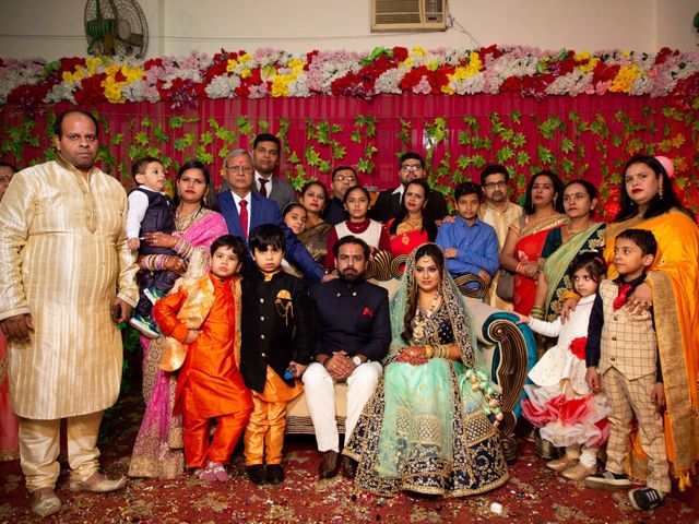 Kanchan and Vipin&apos;s wedding in Meerut, Uttar Pradesh 32