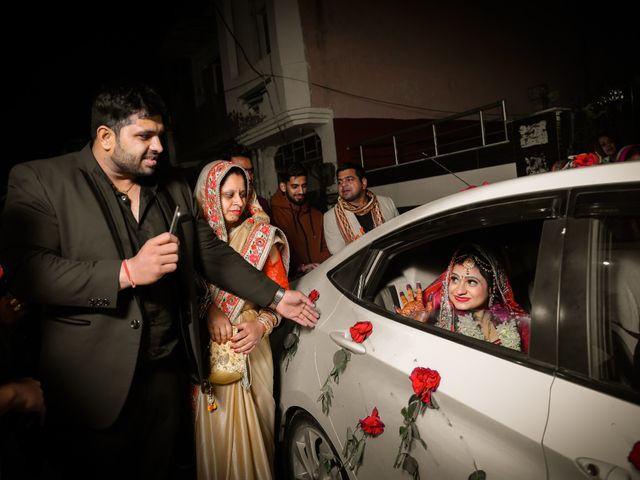 Poonam and Rahul&apos;s wedding in Jhajjar, Haryana 15