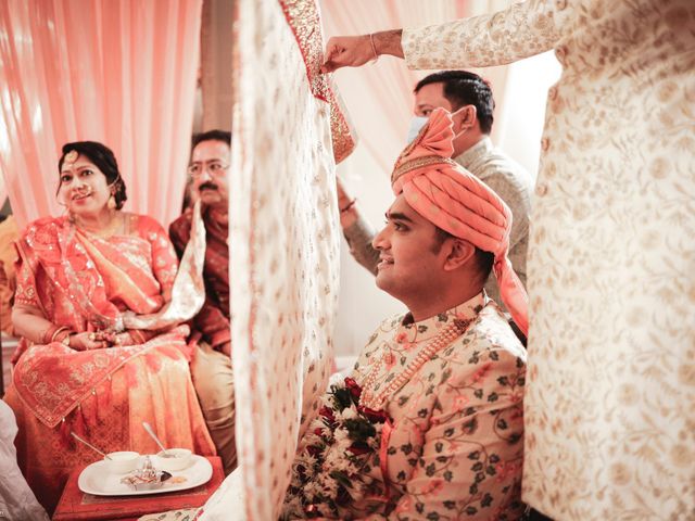 Riddhi and Ronak&apos;s wedding in Mumbai, Maharashtra 23