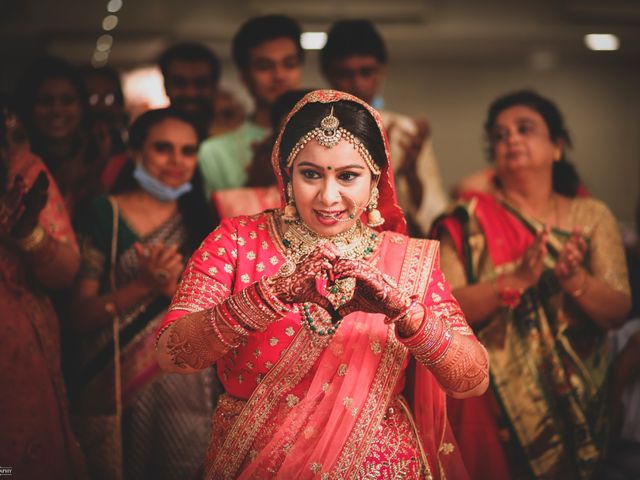 Riddhi and Ronak&apos;s wedding in Mumbai, Maharashtra 27