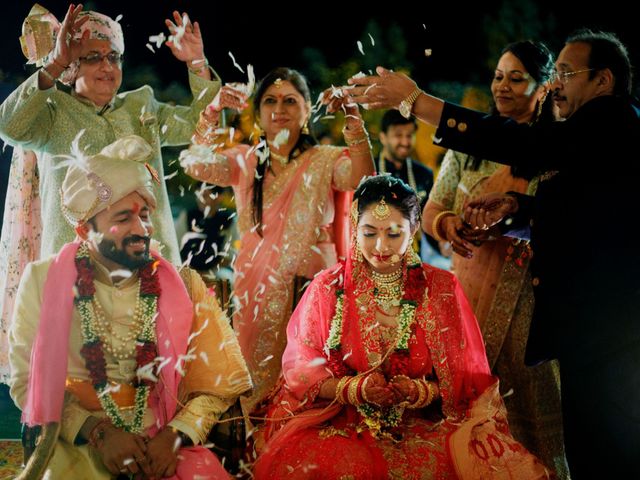 Khushboo and Kavish&apos;s wedding in Ahmedabad, Gujarat 3