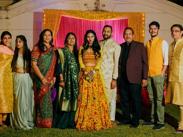 Khushboo and Kavish&apos;s wedding in Ahmedabad, Gujarat 4
