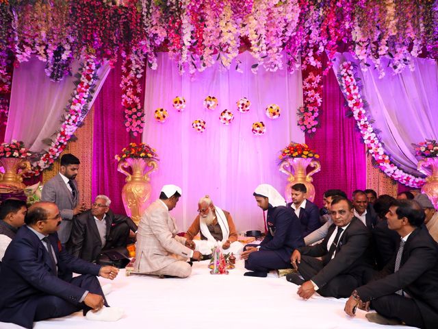 Shraddha and Rajesh&apos;s wedding in West Delhi, Delhi NCR 26