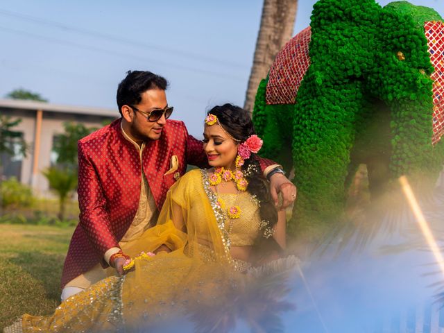Shreya and Nikhil's wedding in Howrah, West Bengal 10