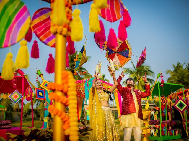 Shreya and Nikhil's wedding in Howrah, West Bengal 36