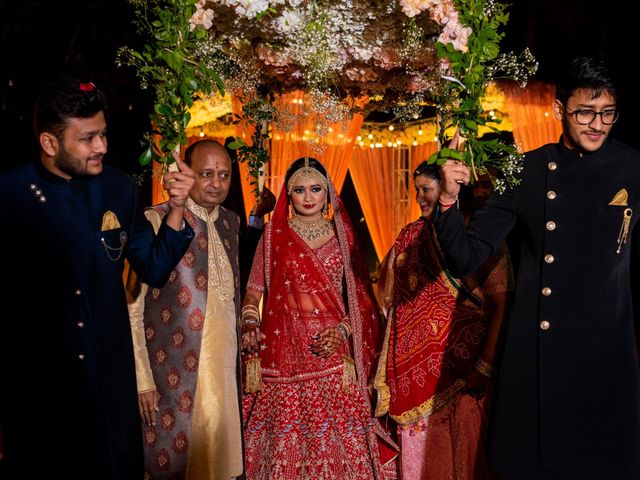 Shreya and Nikhil's wedding in Howrah, West Bengal 40